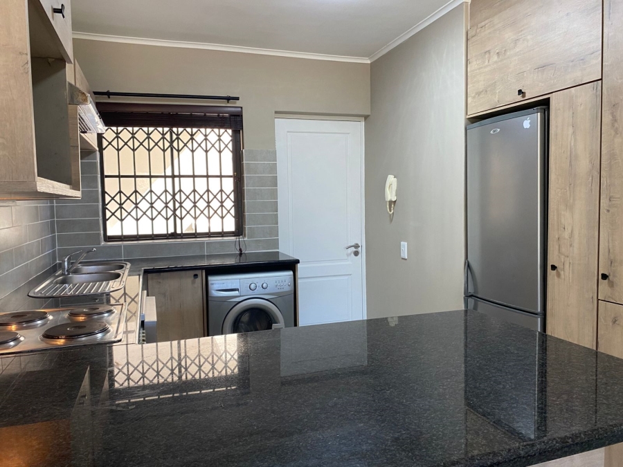 To Let 2 Bedroom Property for Rent in Rondebosch Western Cape